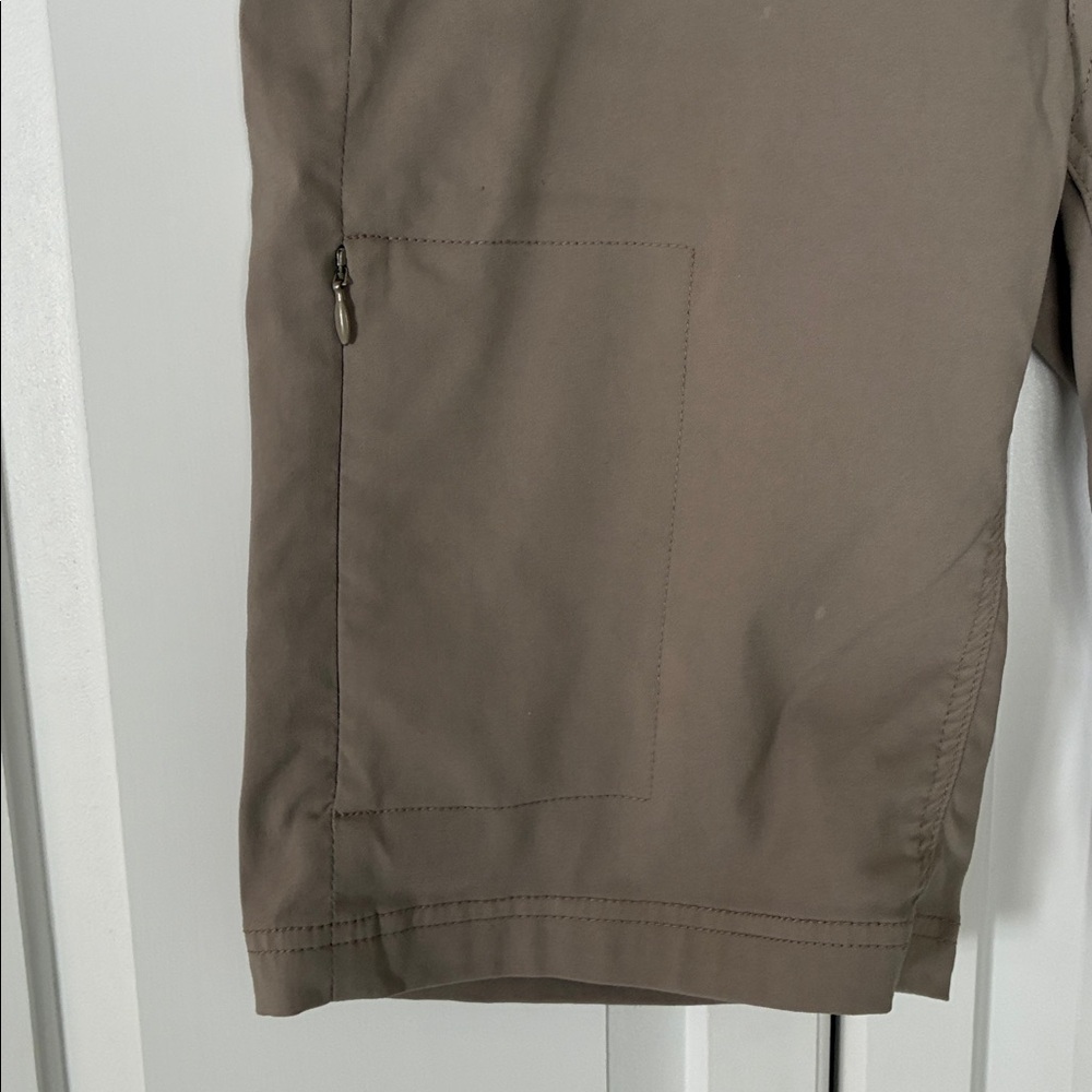 Prana Halle Shorts size 4 (missing button) - Picture 3 of 4